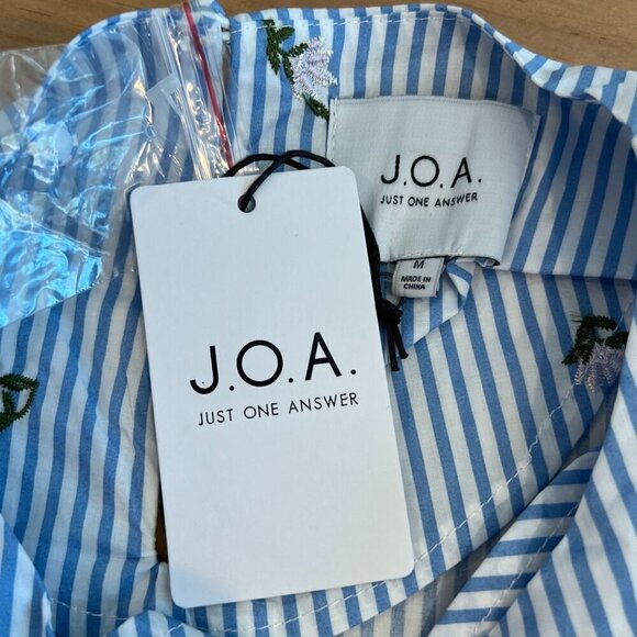 J.O.A Floral Embroidered Striped Blouse Bell Sleeve Medium White Blue - Picture 8 of 11